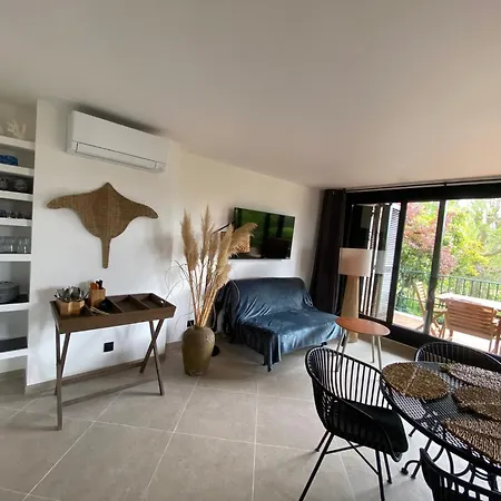 Marinesappartement, Duplex Apartman Saint-Tropez